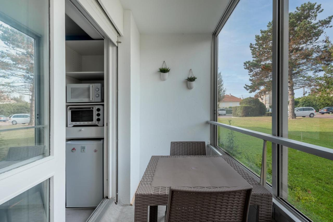 Studio avec loggia - à 200m de la plage - Parking Courseulles-sur-Mer Extérieur photo