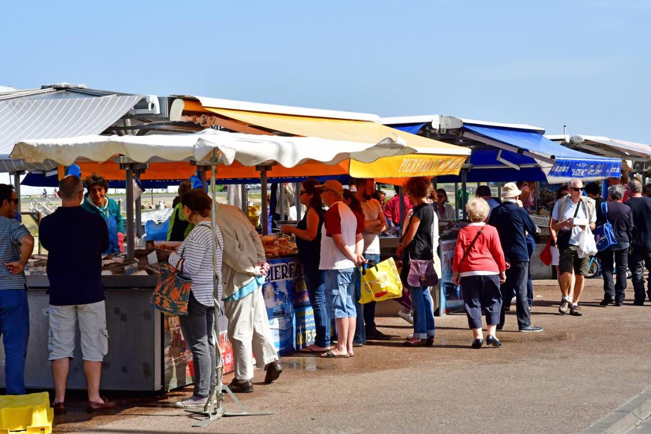 Studio avec loggia - à 200m de la plage - Parking Courseulles-sur-Mer Extérieur photo